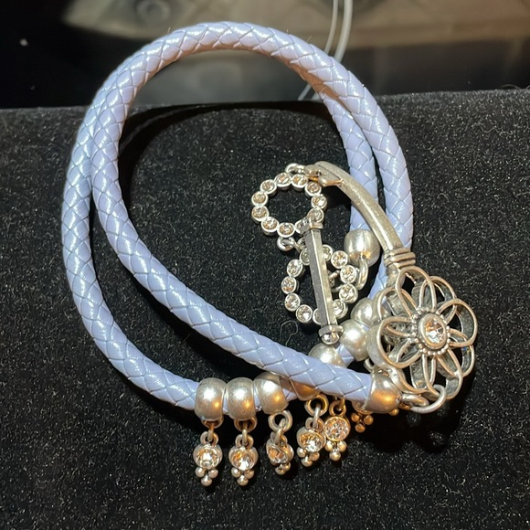 NWT Keeper wrap bracelet with blue leather strap and crystals silver plated - Picture 3 of 6